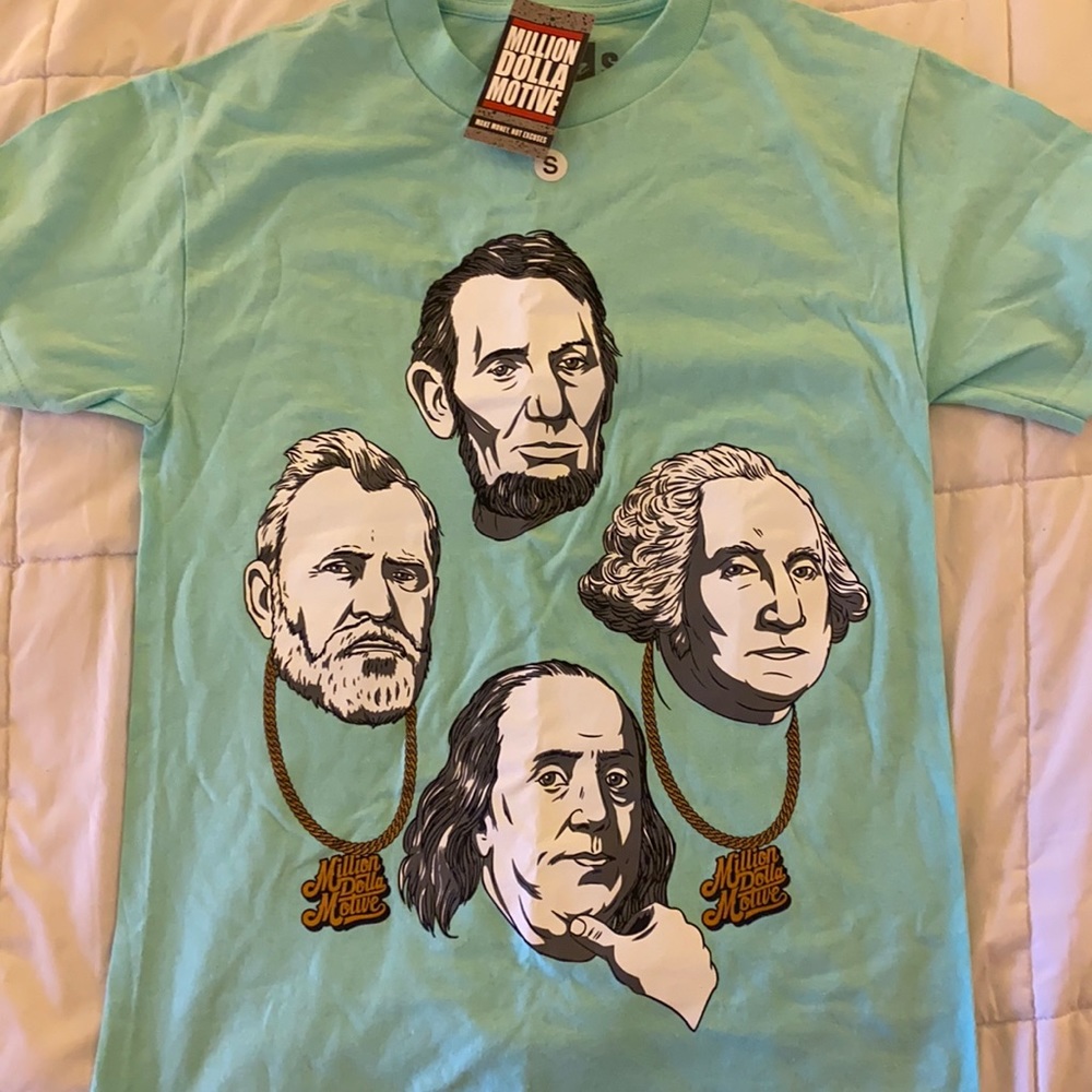 Mens t shirt